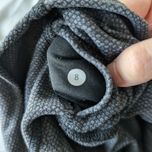 Lululemon Gray Cropped Leggings Sz 8 Stretch - Picture 10 of 10